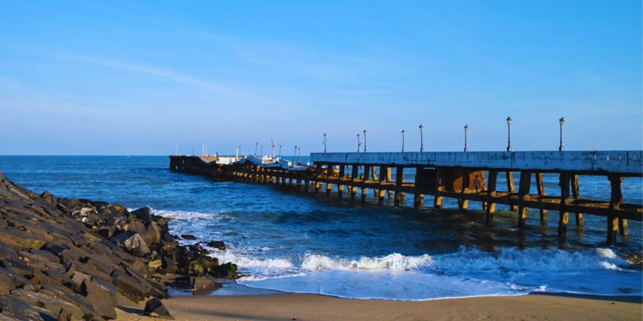 promenade-beach-bridge-pondicherry