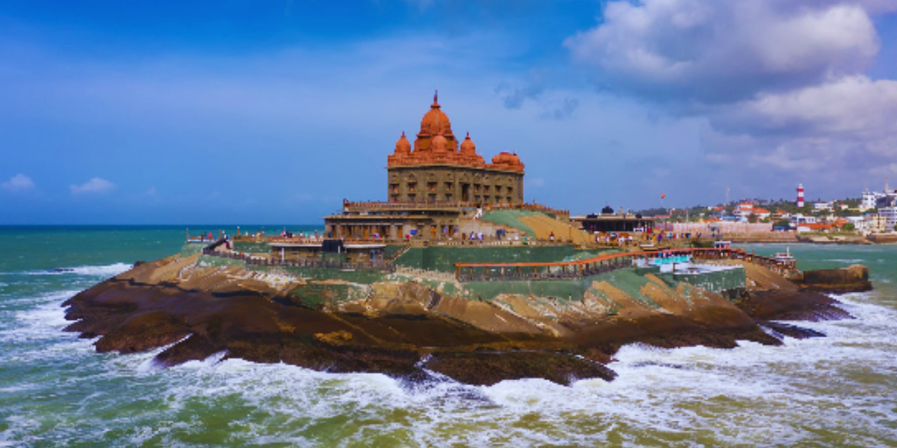 kanyakumari-vivekanda-statue-rocks-bg-blue-sky