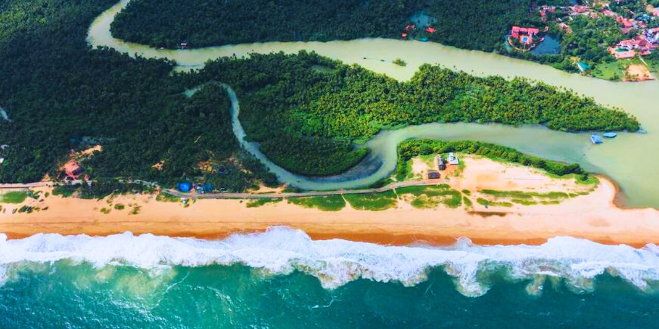 poovar-estuary-areial-view